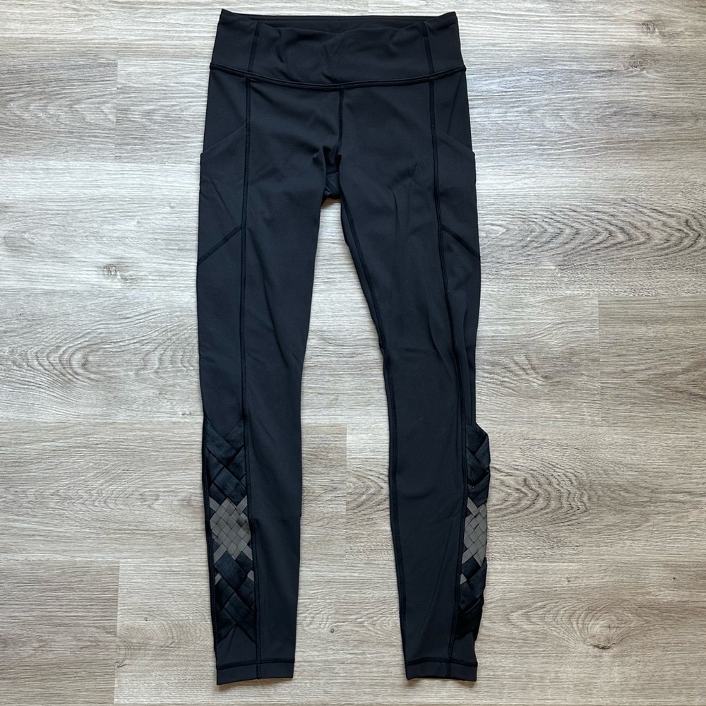 Lululemon SpeedTight IV Full-On Luxtreme Reflective Weave Legging Black. Size 6.